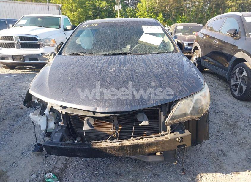 Photo 12 of 2014 Toyota Camry SE (VIN 4T1BF1FK6EU351495)