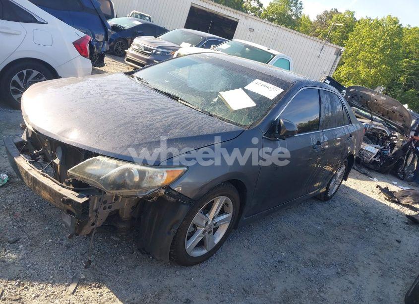 Photo 14 of 2014 Toyota Camry SE (VIN 4T1BF1FK6EU351495)