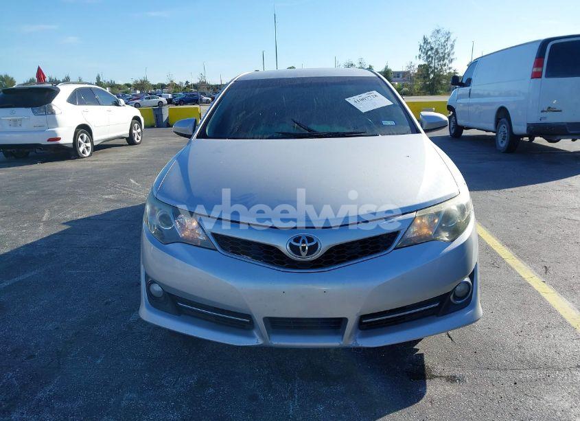 Photo 12 of 2014 Toyota Camry SE (VIN 4T1BF1FK6EU360701)