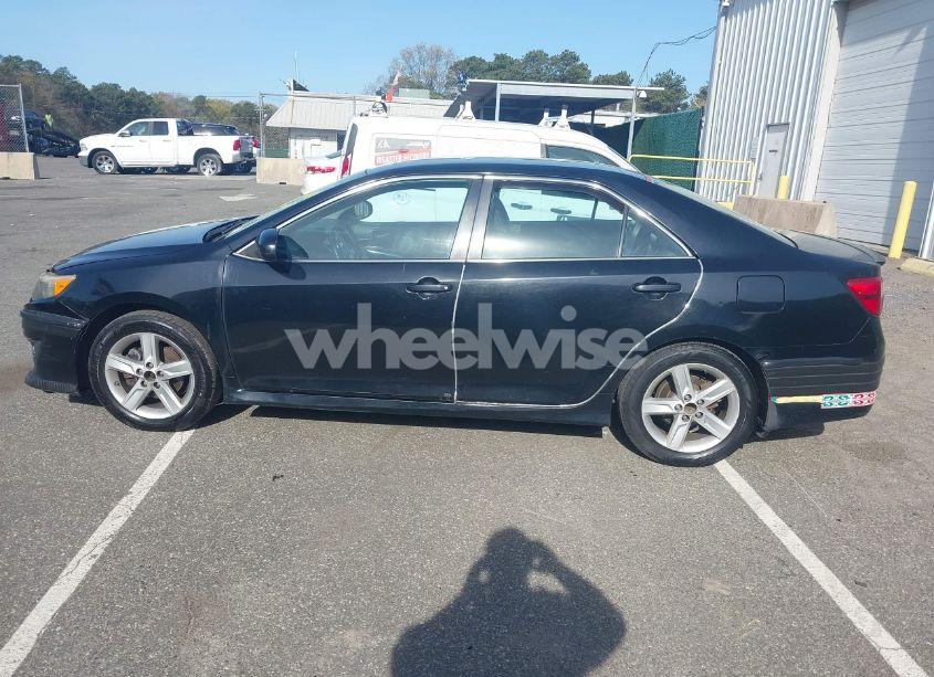 Photo 14 of 2014 Toyota Camry SE (VIN 4T1BF1FK6EU368880)