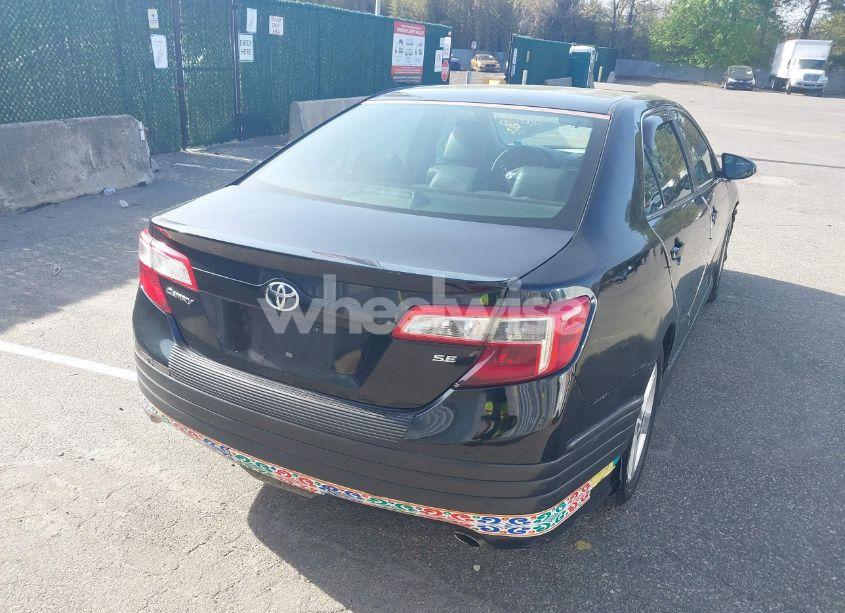 Photo 4 of 2014 Toyota Camry SE (VIN 4T1BF1FK6EU368880)