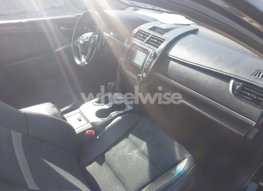 Photo 5 of 2014 Toyota Camry SE (VIN 4T1BF1FK6EU368880)