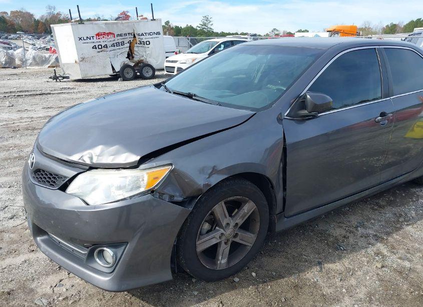 Photo 6 of 2014 Toyota Camry SE (VIN 4T1BF1FK6EU373819)