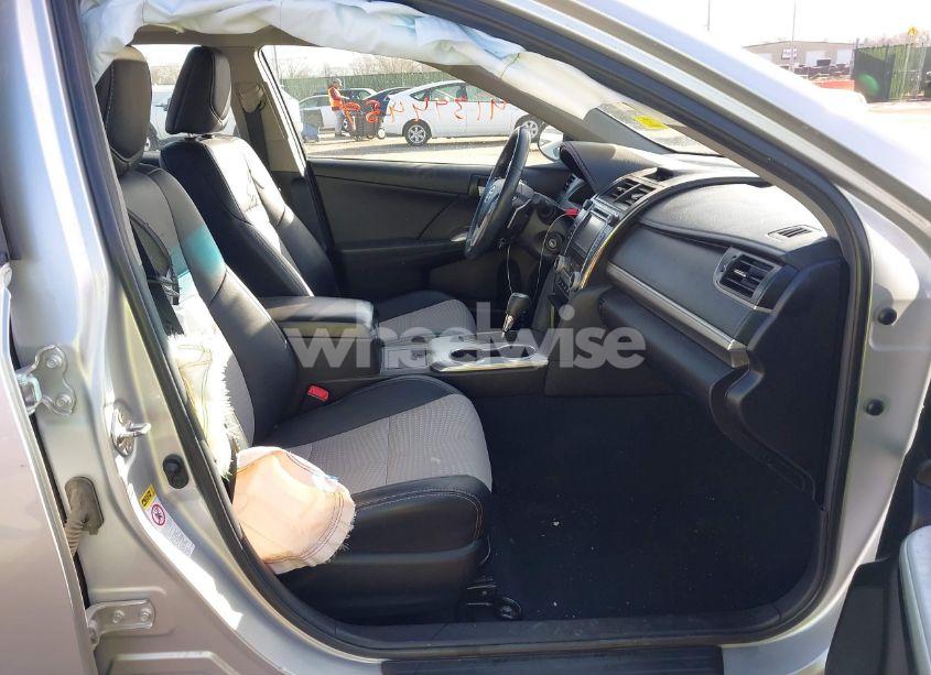 Photo 5 of 2014 Toyota Camry SE (VIN 4T1BF1FK6EU379961)