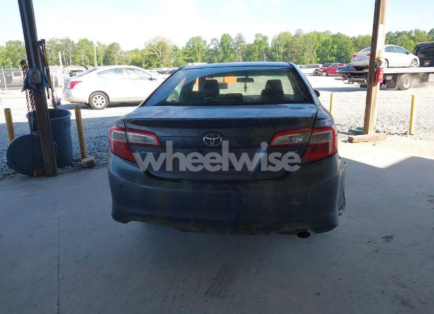 Photo 16 of 2014 Toyota Camry SE (VIN 4T1BF1FK6EU383895)