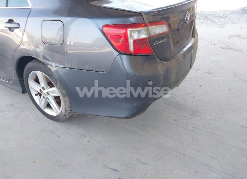 Photo 20 of 2014 Toyota Camry SE (VIN 4T1BF1FK6EU383895)