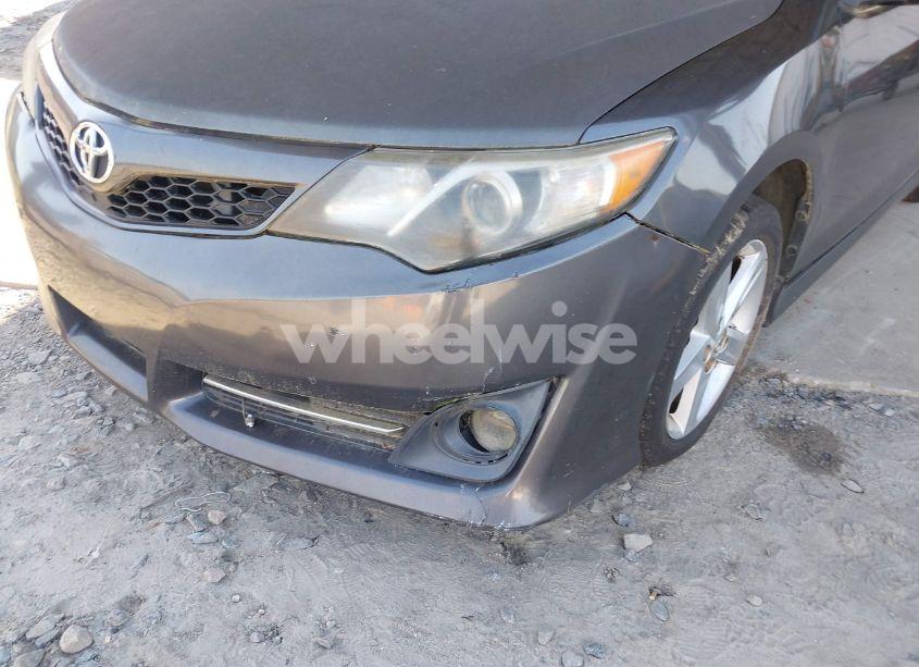 Photo 6 of 2014 Toyota Camry SE (VIN 4T1BF1FK6EU383895)