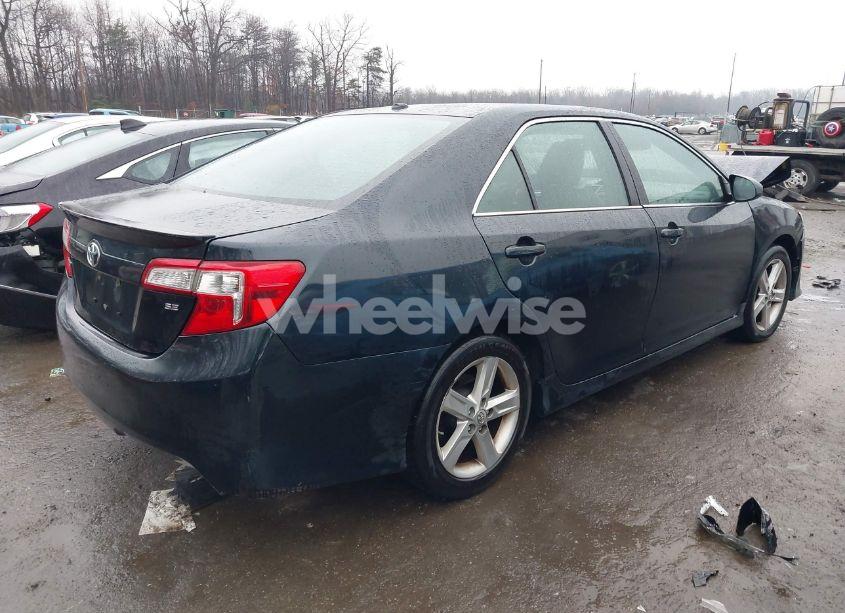 Photo 4 of 2014 Toyota Camry SE (VIN 4T1BF1FK6EU392080)