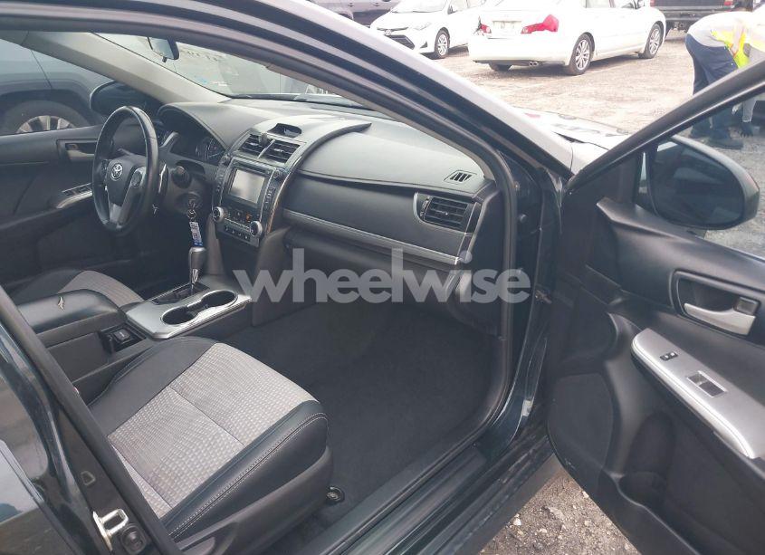 Photo 5 of 2014 Toyota Camry SE (VIN 4T1BF1FK6EU392905)