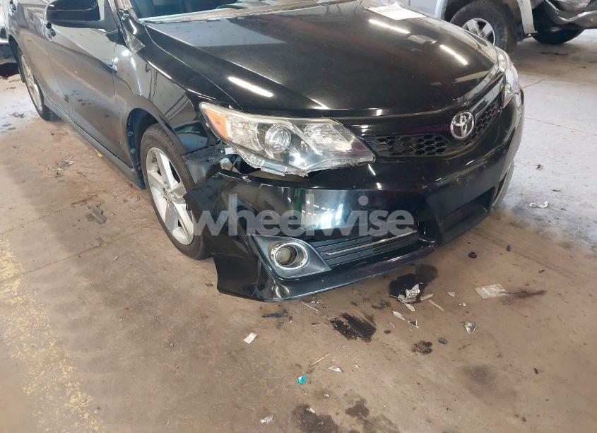 Photo 6 of 2014 Toyota Camry SE (VIN 4T1BF1FK6EU400548)