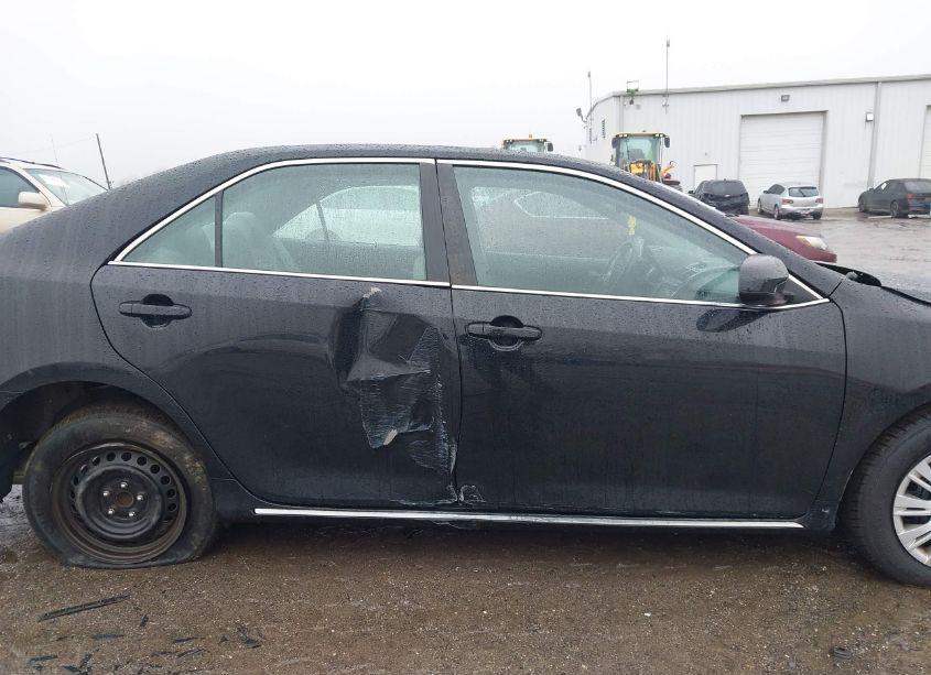 Photo 16 of 2014 Toyota Camry LE (VIN 4T1BF1FK6EU413400)