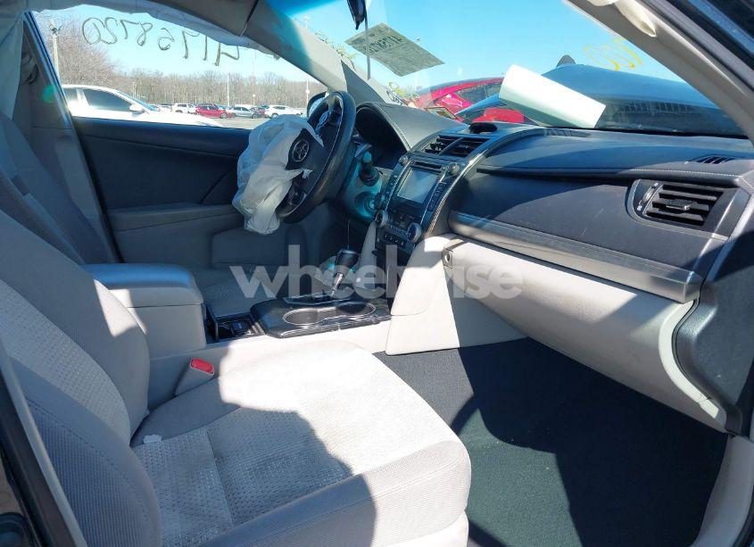 Photo 5 of 2014 Toyota Camry LE (VIN 4T1BF1FK6EU426468)