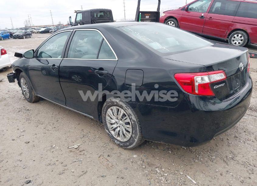 Photo 3 of 2014 Toyota Camry LE (VIN 4T1BF1FK6EU436479)