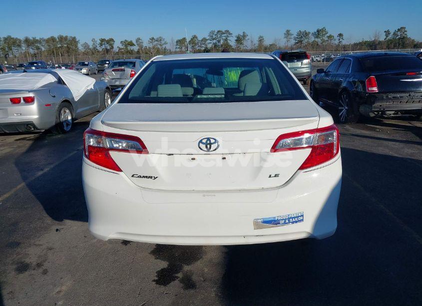 Photo 16 of 2014 Toyota Camry LE (VIN 4T1BF1FK6EU442038)