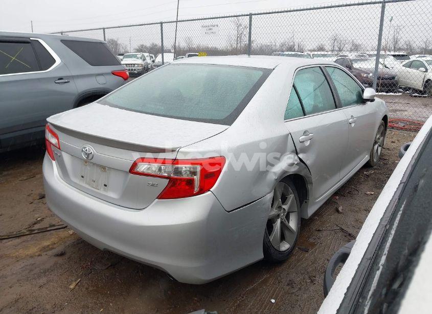 Photo 4 of 2014 Toyota Camry SE SPORT (VIN 4T1BF1FK6EU453573)