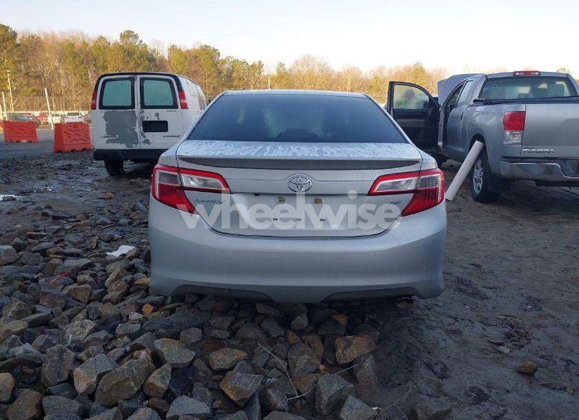 Photo 16 of 2014 Toyota Camry SE (VIN 4T1BF1FK6EU454299)