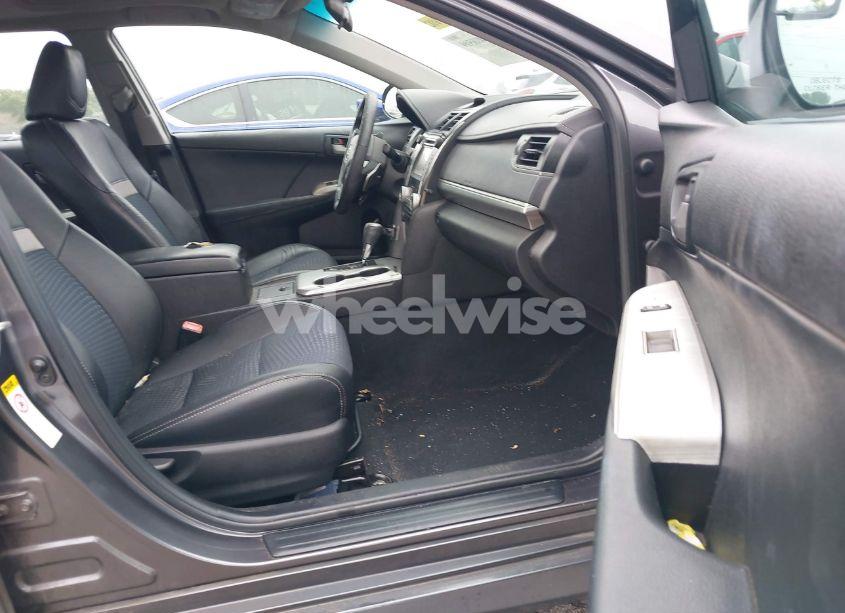 Photo 5 of 2014 Toyota Camry SE SPORT (VIN 4T1BF1FK6EU458790)