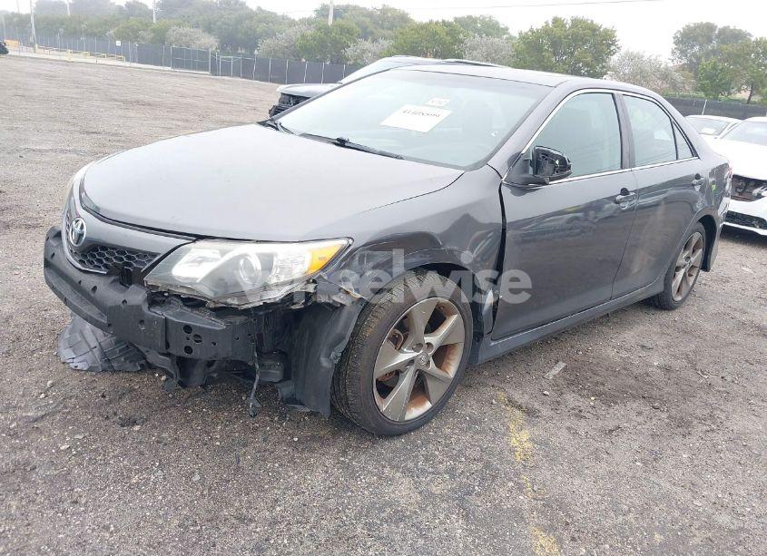 Photo 6 of 2014 Toyota Camry SE SPORT (VIN 4T1BF1FK6EU458790)