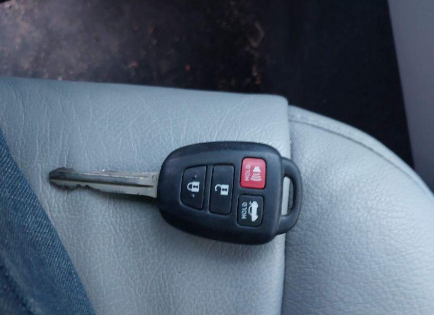 Photo 11 of 2014 Toyota Camry LE (VIN 4T1BF1FK6EU458806)