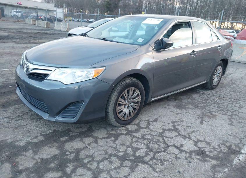 Photo 2 of 2014 Toyota Camry LE (VIN 4T1BF1FK6EU458806)