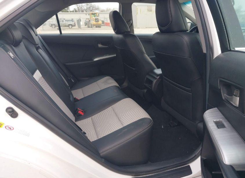 Photo 8 of 2014 Toyota Camry SE (VIN 4T1BF1FK6EU462824)