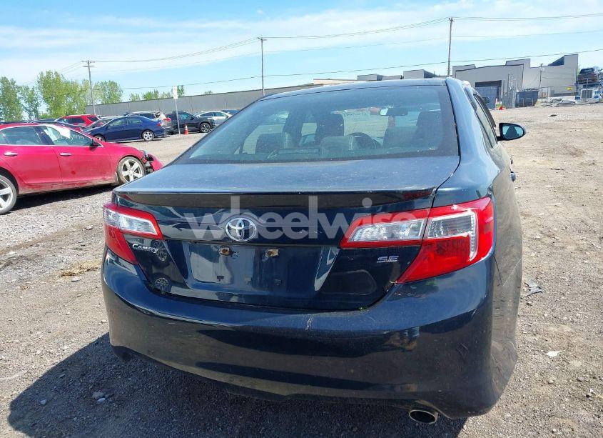 Photo 16 of 2014 Toyota Camry SE (VIN 4T1BF1FK6EU465125)