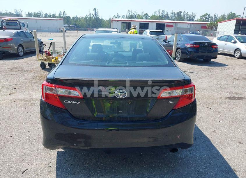 Photo 17 of 2014 Toyota Camry SE (VIN 4T1BF1FK6EU467408)
