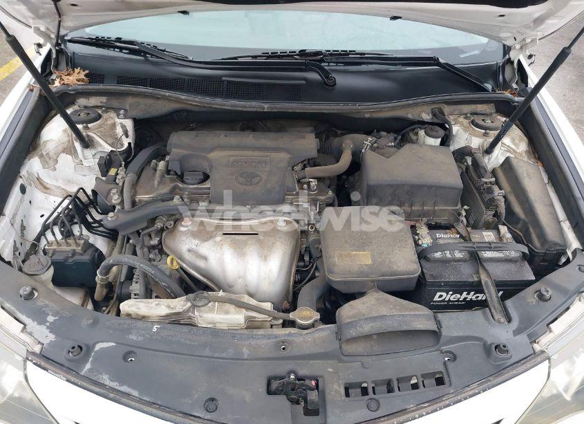 Photo 10 of 2014 Toyota Camry SE (VIN 4T1BF1FK6EU730108)