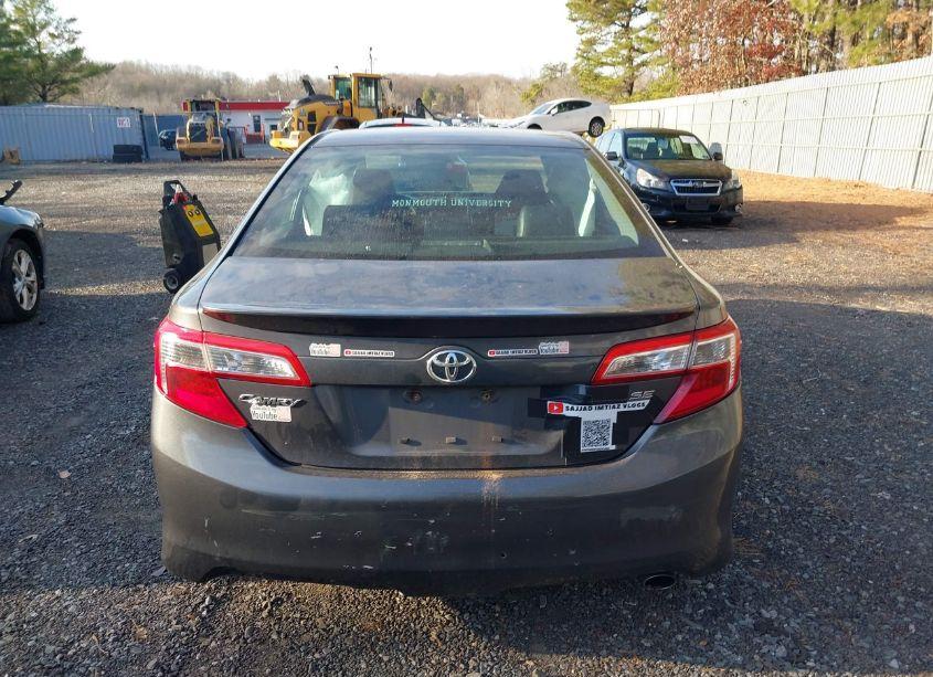 Photo 16 of 2014 Toyota Camry SE SPORT (VIN 4T1BF1FK6EU730853)