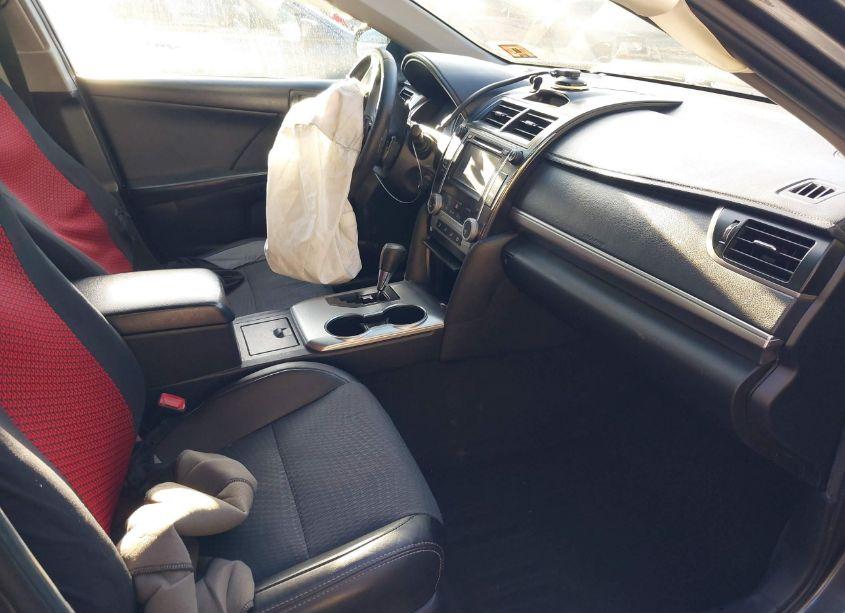 Photo 5 of 2014 Toyota Camry SE SPORT (VIN 4T1BF1FK6EU730853)