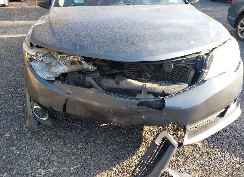 Photo 6 of 2014 Toyota Camry SE SPORT (VIN 4T1BF1FK6EU730853)