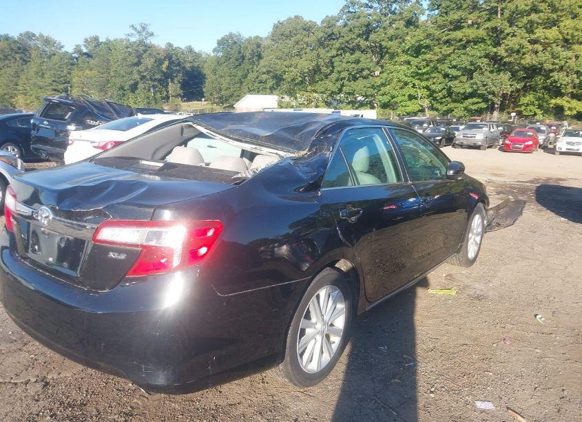 Photo 4 of 2014 Toyota Camry XLE (VIN 4T1BF1FK6EU738919)