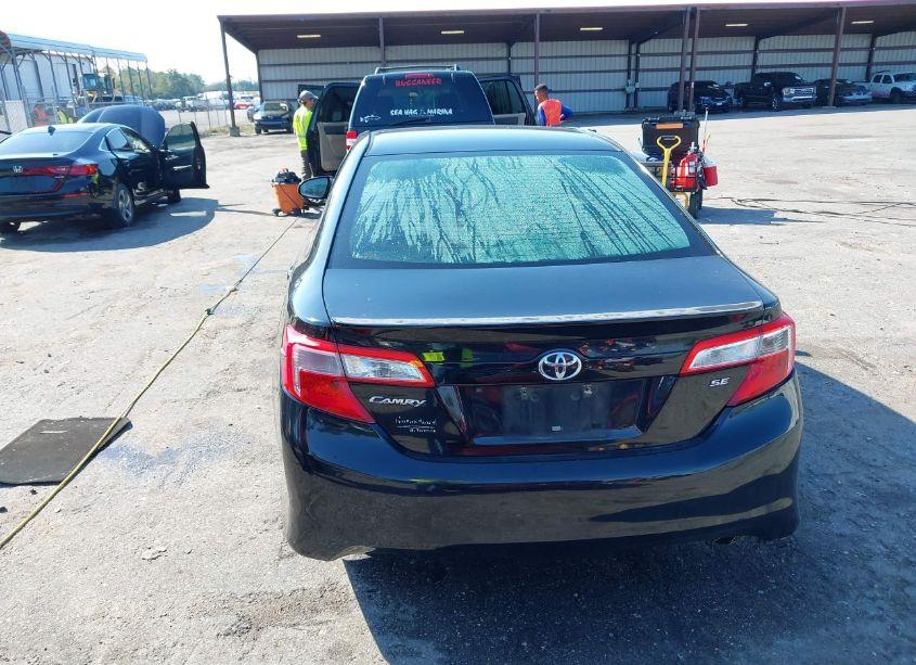 Photo 16 of 2014 Toyota Camry SE (VIN 4T1BF1FK6EU744672)