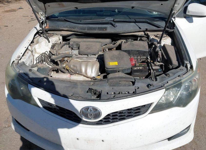 Photo 10 of 2014 Toyota Camry SE (VIN 4T1BF1FK6EU795363)