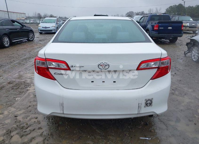 Photo 16 of 2014 Toyota Camry L (VIN 4T1BF1FK6EU796139)