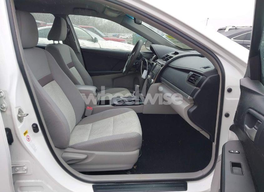 Photo 5 of 2014 Toyota Camry L (VIN 4T1BF1FK6EU796139)