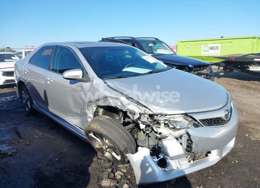 Photo 13 of 2014 Toyota Camry SE SPORT (VIN 4T1BF1FK6EU798375)
