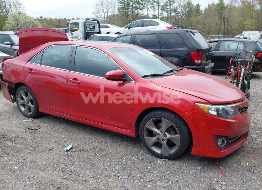 2014 Toyota Camry SE SPORT (VIN 4T1BF1FK6EU798604) main photo