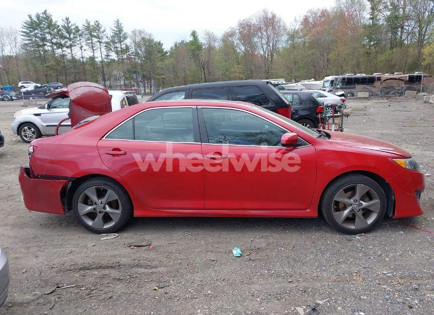 Photo 13 of 2014 Toyota Camry SE SPORT (VIN 4T1BF1FK6EU798604)