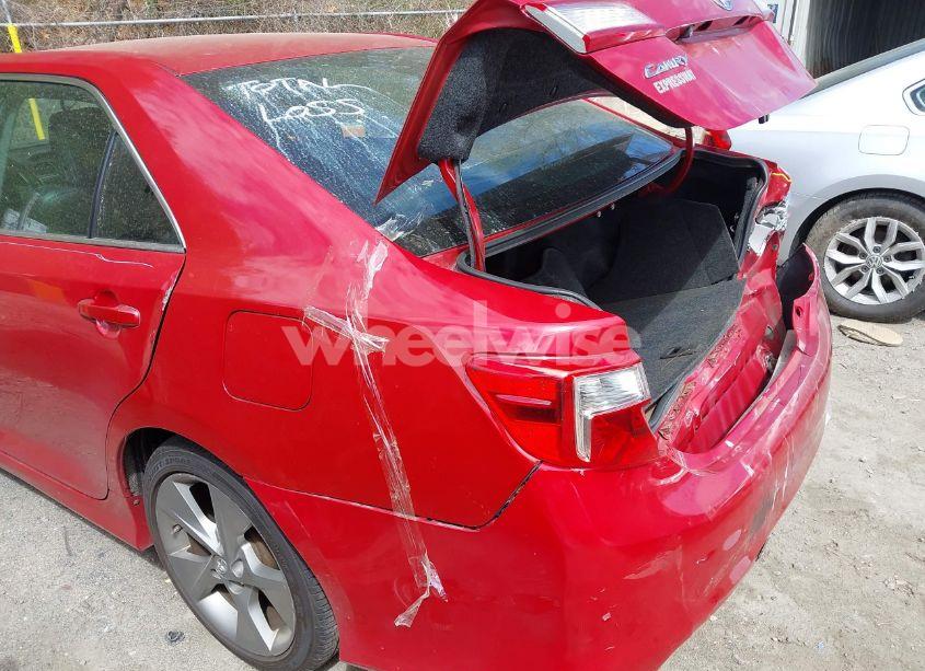 Photo 6 of 2014 Toyota Camry SE SPORT (VIN 4T1BF1FK6EU798604)