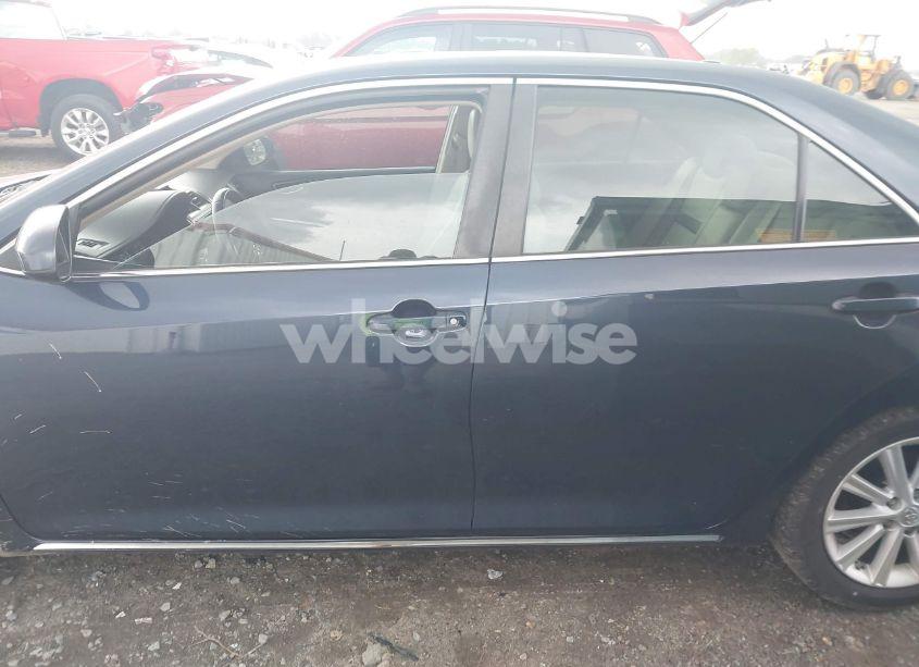 Photo 15 of 2014 Toyota Camry XLE (VIN 4T1BF1FK6EU836834)