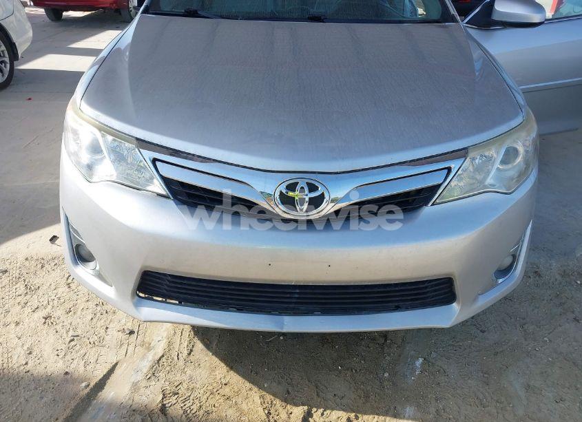 Photo 6 of 2014 Toyota Camry XLE (VIN 4T1BF1FK6EU840706)