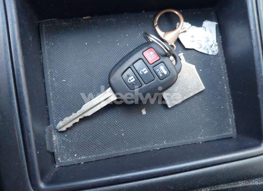 Photo 11 of 2015 Toyota Camry SE (VIN 4T1BF1FK6FU010146)