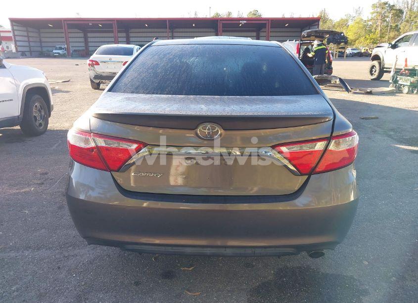 Photo 16 of 2015 Toyota Camry SE (VIN 4T1BF1FK6FU010146)