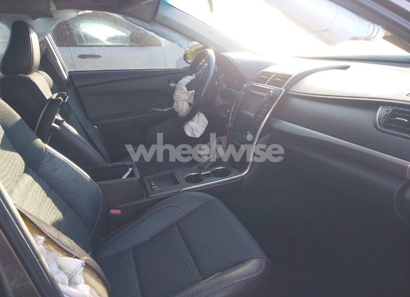 Photo 5 of 2015 Toyota Camry SE (VIN 4T1BF1FK6FU010146)