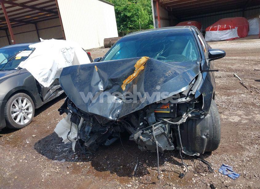 Photo 12 of 2015 Toyota Camry XSE (VIN 4T1BF1FK6FU012592)