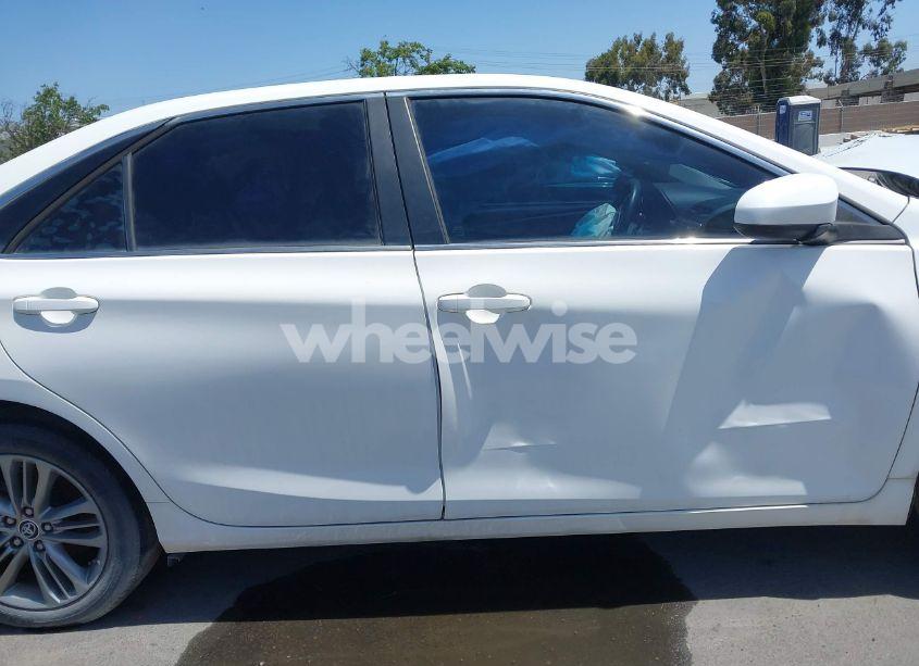 Photo 12 of 2015 Toyota Camry SE (VIN 4T1BF1FK6FU024435)