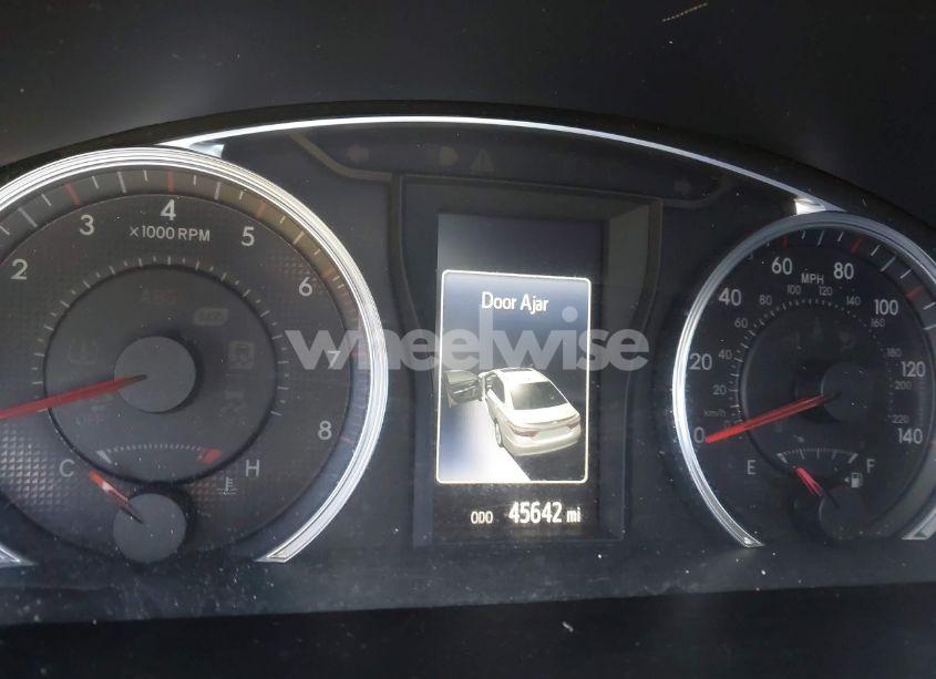 Photo 7 of 2015 Toyota Camry SE (VIN 4T1BF1FK6FU024435)