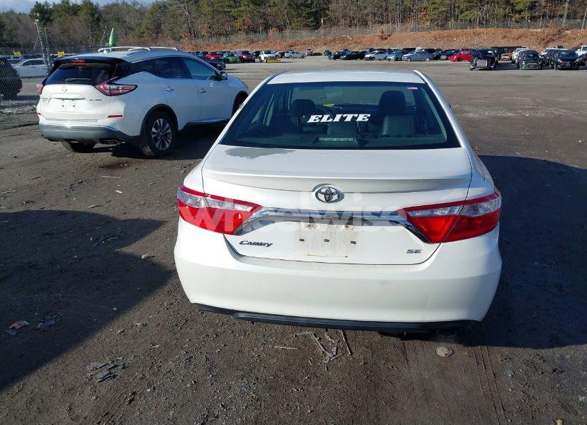 Photo 16 of 2015 Toyota Camry SE (VIN 4T1BF1FK6FU025889)