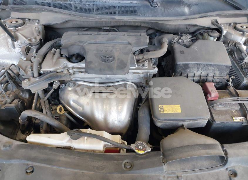 Photo 10 of 2015 Toyota Camry LE (VIN 4T1BF1FK6FU037721)